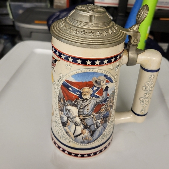 Patriotic Ceramic Beer Stein with Pewter Lid Robert E. Lee Limited Edition D0698 - Picture 2 of 15